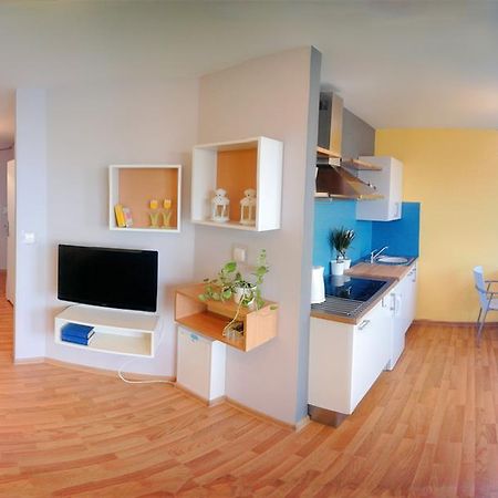 Tahiti Apartamento Wrocław Exterior foto