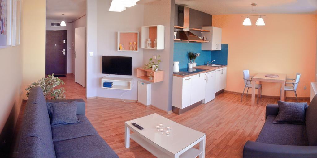 Tahiti Apartamento Wrocław Exterior foto
