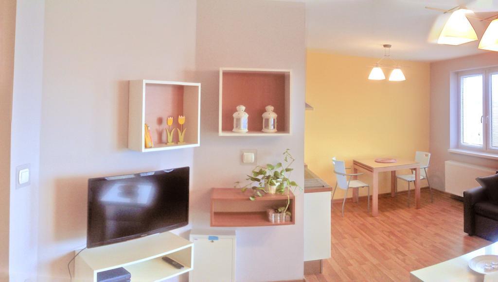 Tahiti Apartamento Wrocław Exterior foto